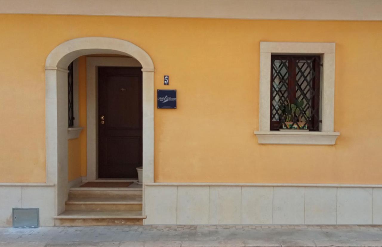 Molo Di Levante - Rent Apartment Marina di Ragusa Exteriör bild