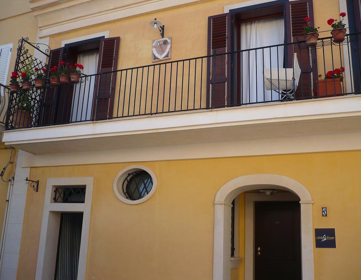 Molo Di Levante - Rent Apartment Marina di Ragusa Exteriör bild